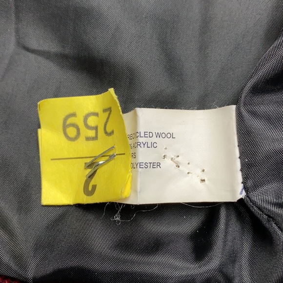 Gap 70% Recycled Wool Red/Black Plaid Coat Size: Medium - Picture 15 of 17